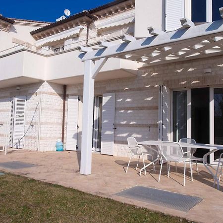 S018 - Sirolo, Nuovissimo Trilocale In Pietra Con Giardino Dx Διαμέρισμα Εξωτερικό φωτογραφία